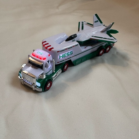 Hess 2024 Mini Collection - Picture 5 of 5